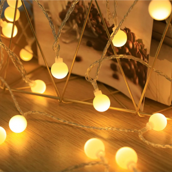 Kar Topu Led Işık 4 Metre 20 Led 2x Pilli Süsleme Yılbaşı Aydınlatma Sarkıt Dizeleri Gün Işığı